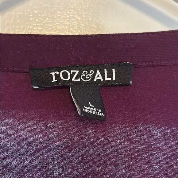 Roz & Ali Dark Purple Pleated Gold Tone Zipper Front Blouse Size Large - Picture 3 of 4